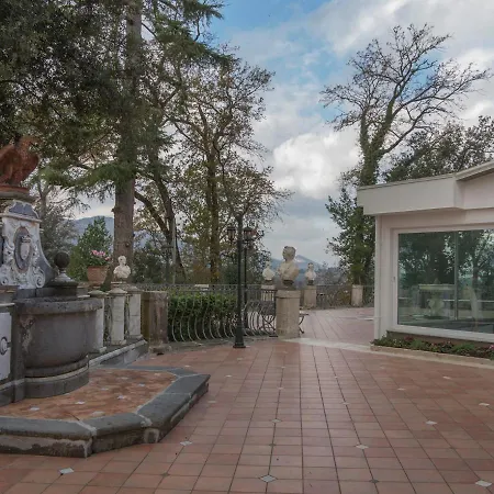 Ortensia D'avalos منتجع Alvignano